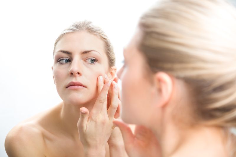 6 DICAS PARA ESCONDER MANCHAS E BORBULHAS